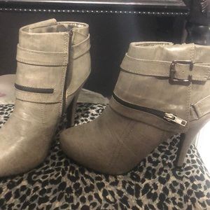 💗Liliana booties💗